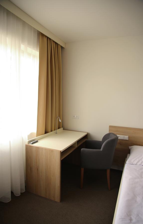 Hotel Devitka Janov Dış mekan fotoğraf