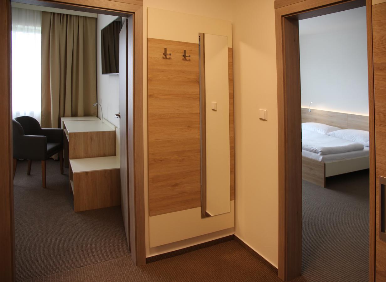 Hotel Devitka Janov Dış mekan fotoğraf
