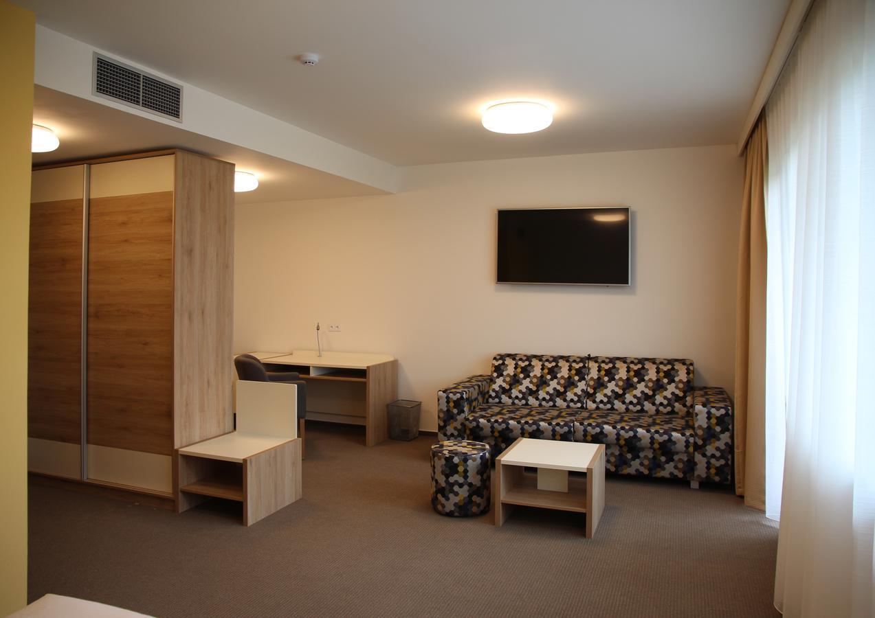 Hotel Devitka Janov Dış mekan fotoğraf
